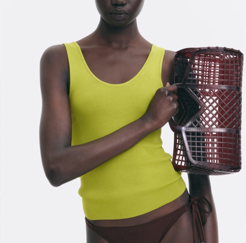 1 Mesh-style shopping bag