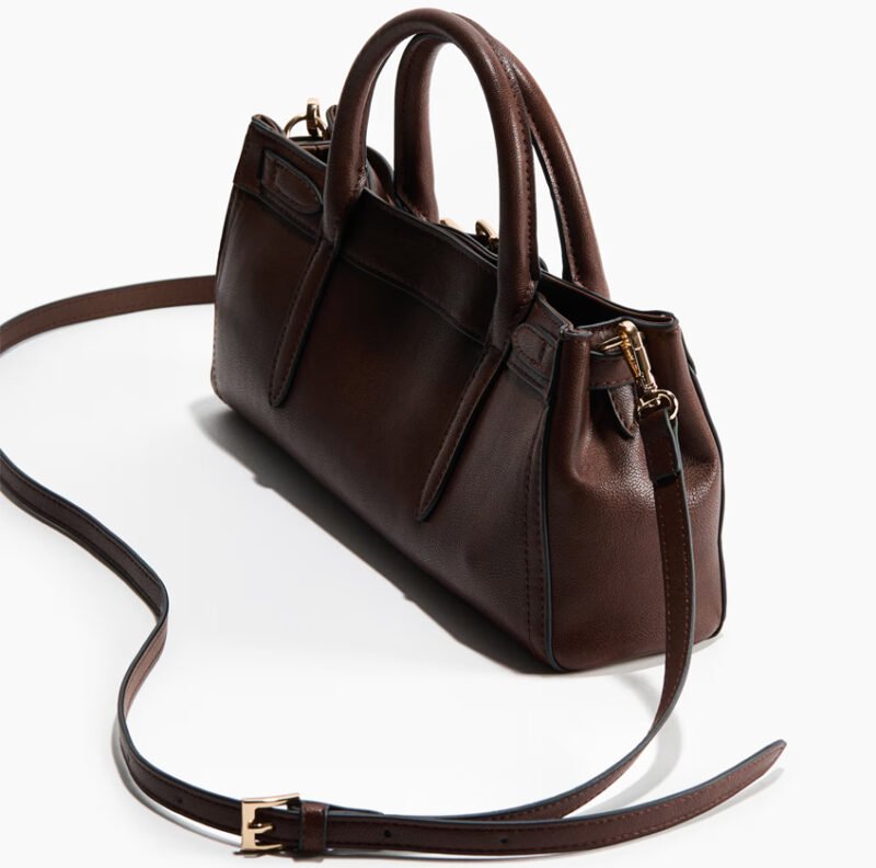 17 Rectangular Shoulder bag