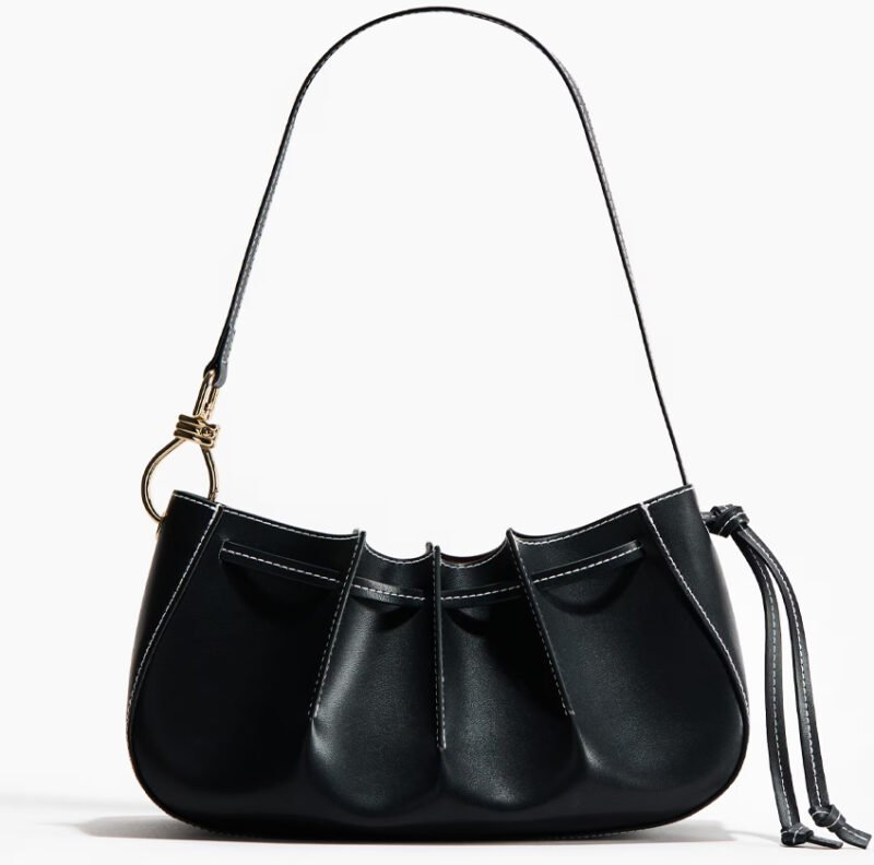 24 Pleated shoulder bag