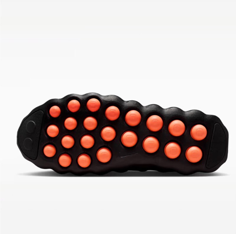 26 Nike Mind 002
