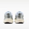 NIKE P600