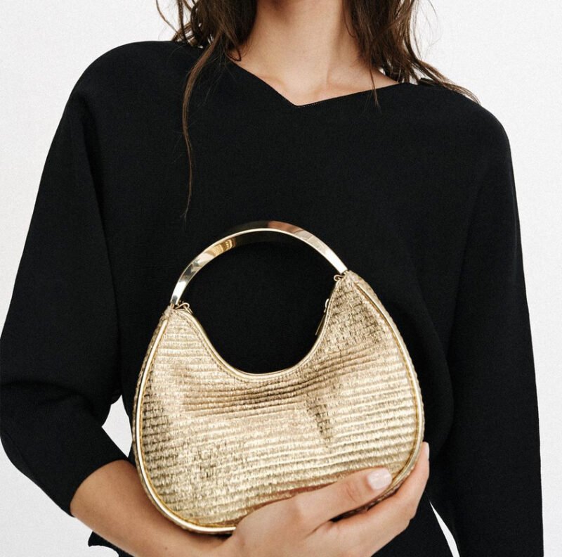 44 METALIC HANDLE DETAIL BAG