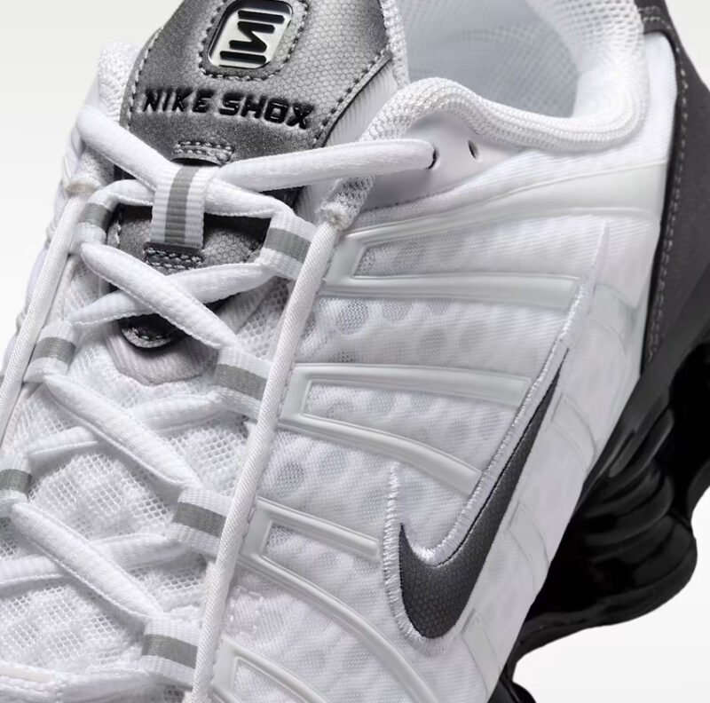 NIKE SHOX TL
