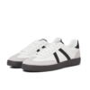 Trainers -White / Black