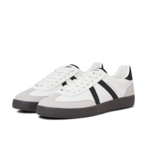 Trainers -White / Black