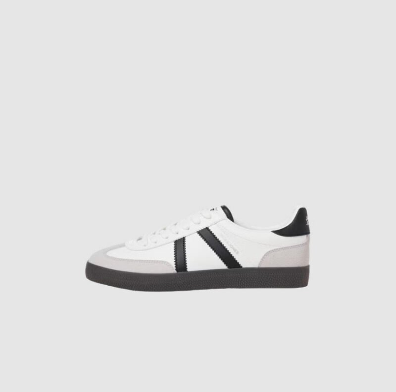 Trainers -White / Black