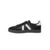 Trainers -White / Black